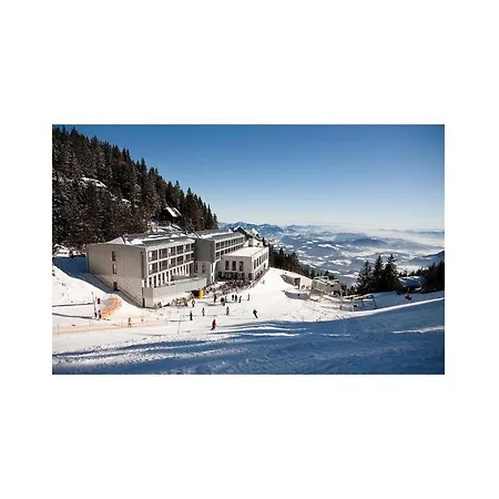 Beautiful In W/ Sauna, Wifi And 2 Bedrooms